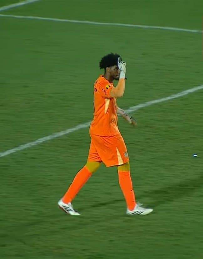 Ele se chama Hugo xereca fucking Souza