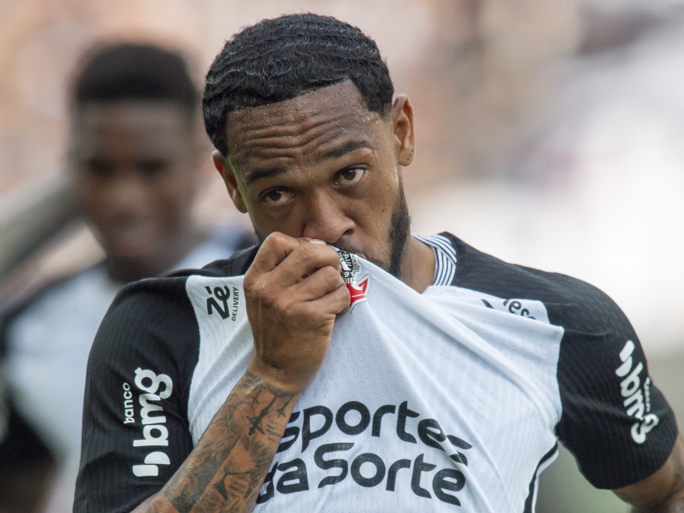 Joelho não tira férias