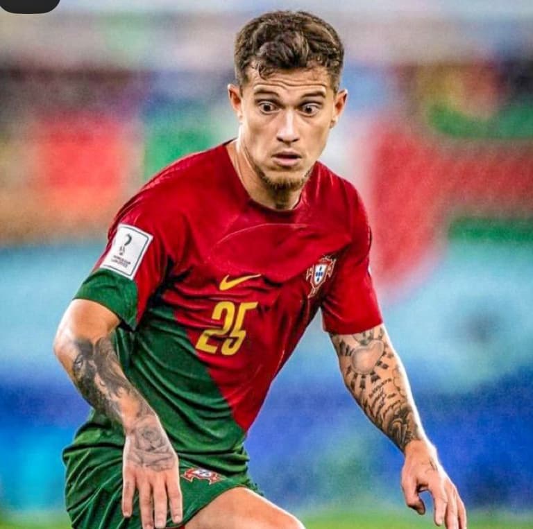 Corinthians e +1 time brasileiro demonstram interesse em Otávio