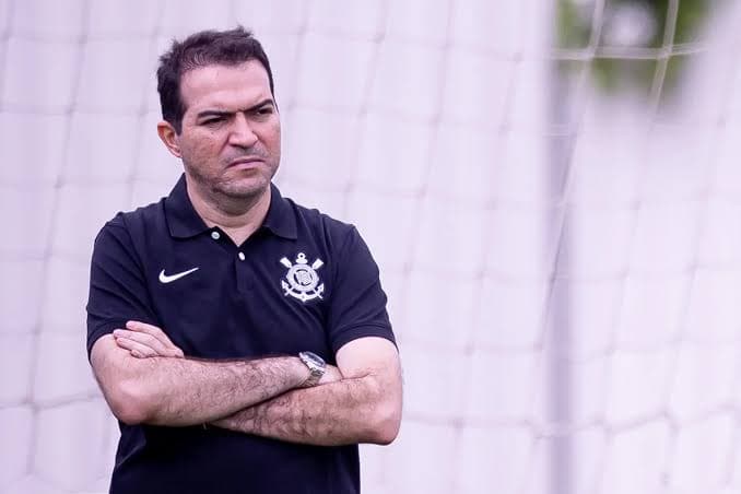 Em noite de eliminação, Marcelo Paz é o pior do Corinthians