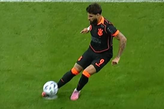 Yuri mesmo errando tem que bater todos os pênaltis